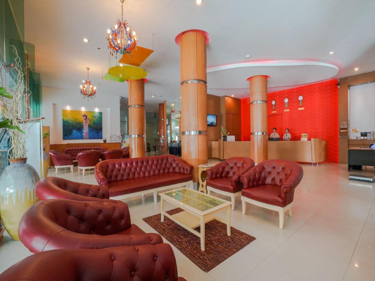 Baron Beach Hotel Pattaja Kültér fotó