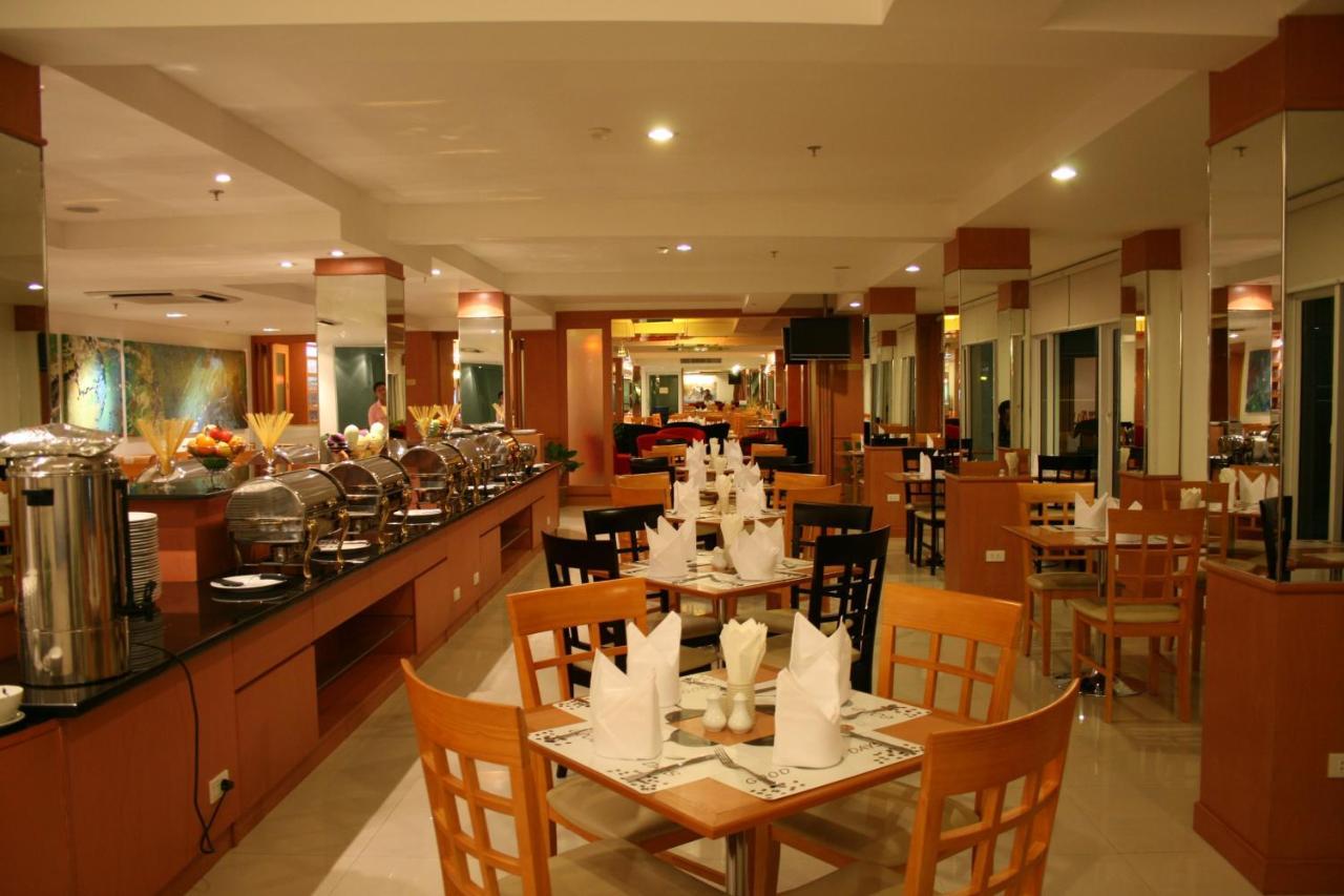 Baron Beach Hotel Pattaja Kültér fotó