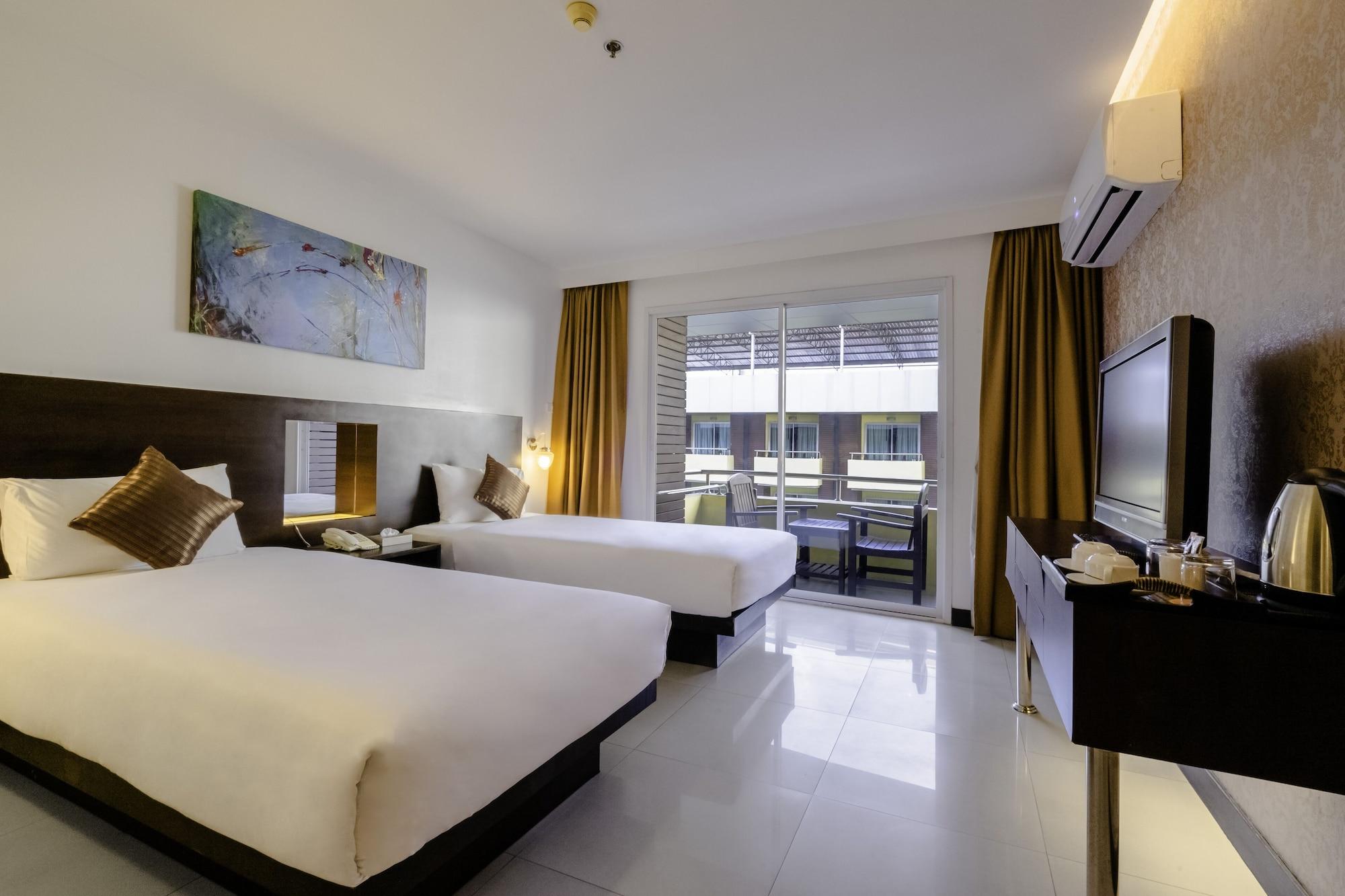 Baron Beach Hotel Pattaja Kültér fotó