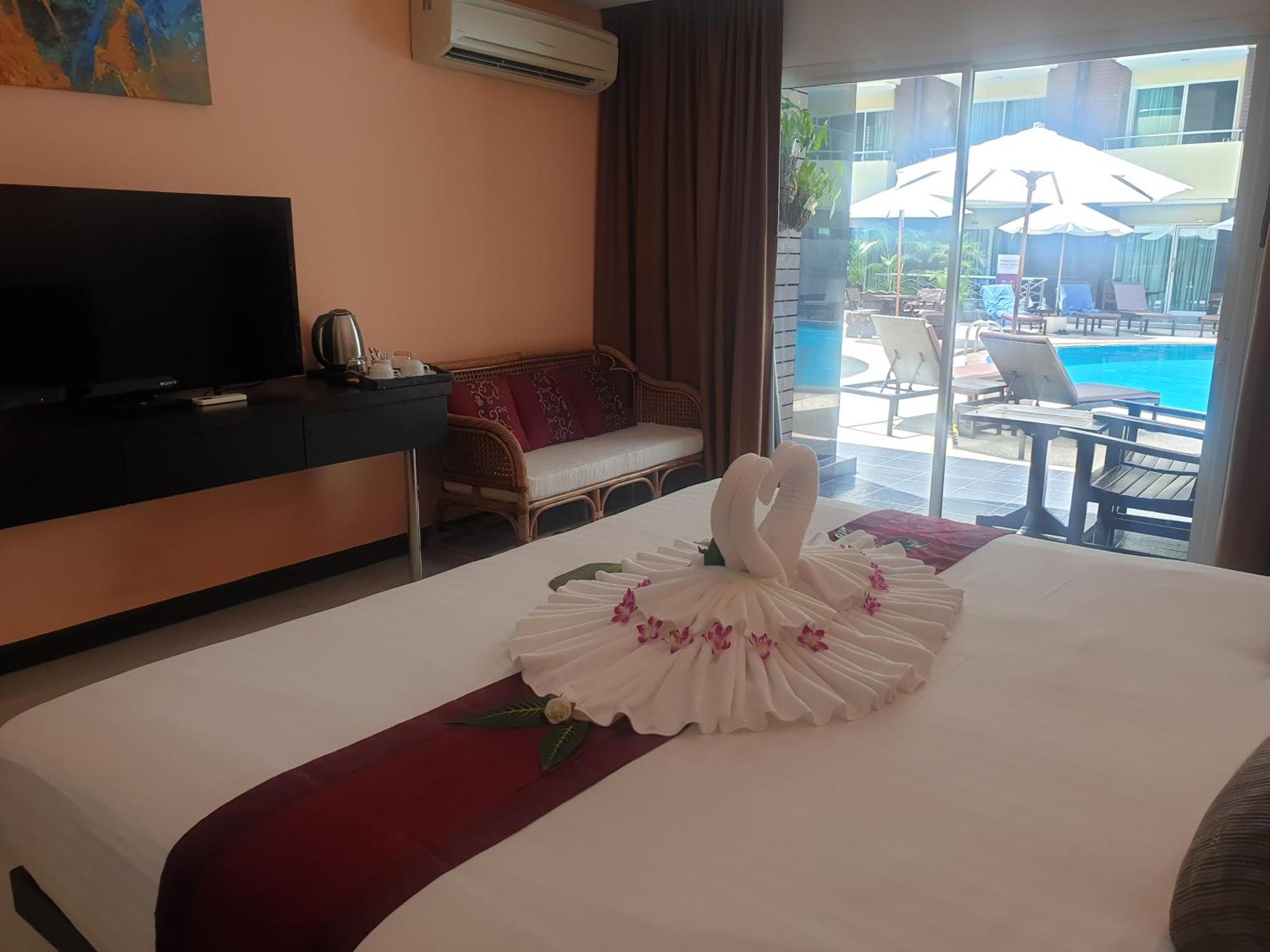 Baron Beach Hotel Pattaja Kültér fotó