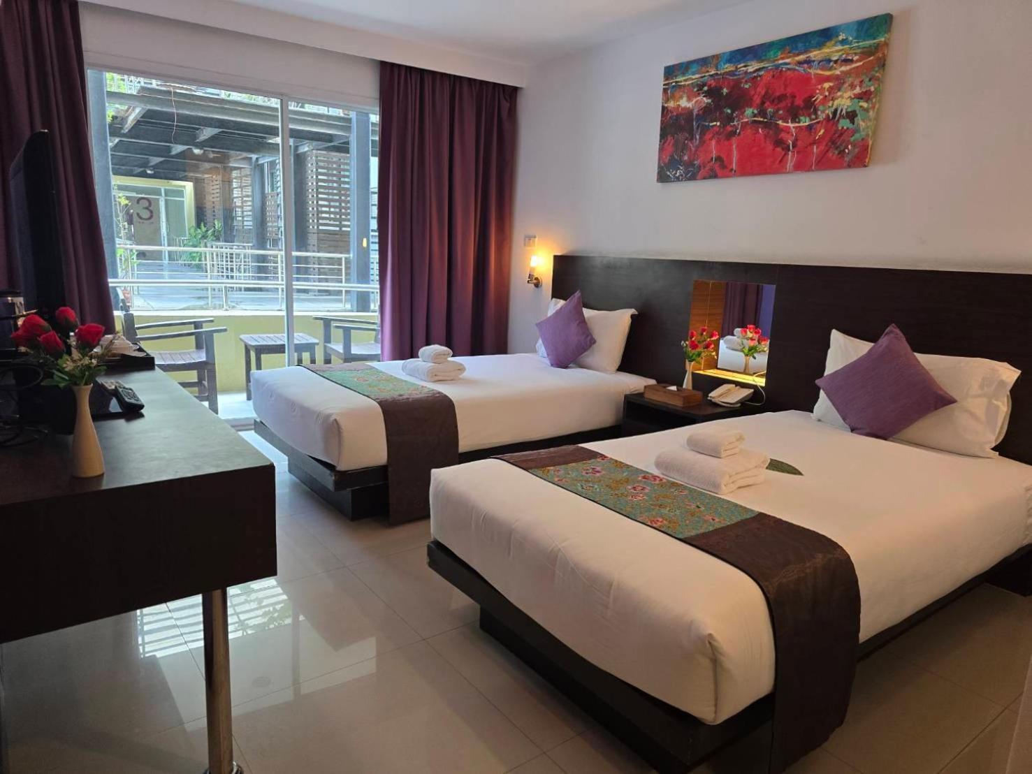 Baron Beach Hotel Pattaja Kültér fotó