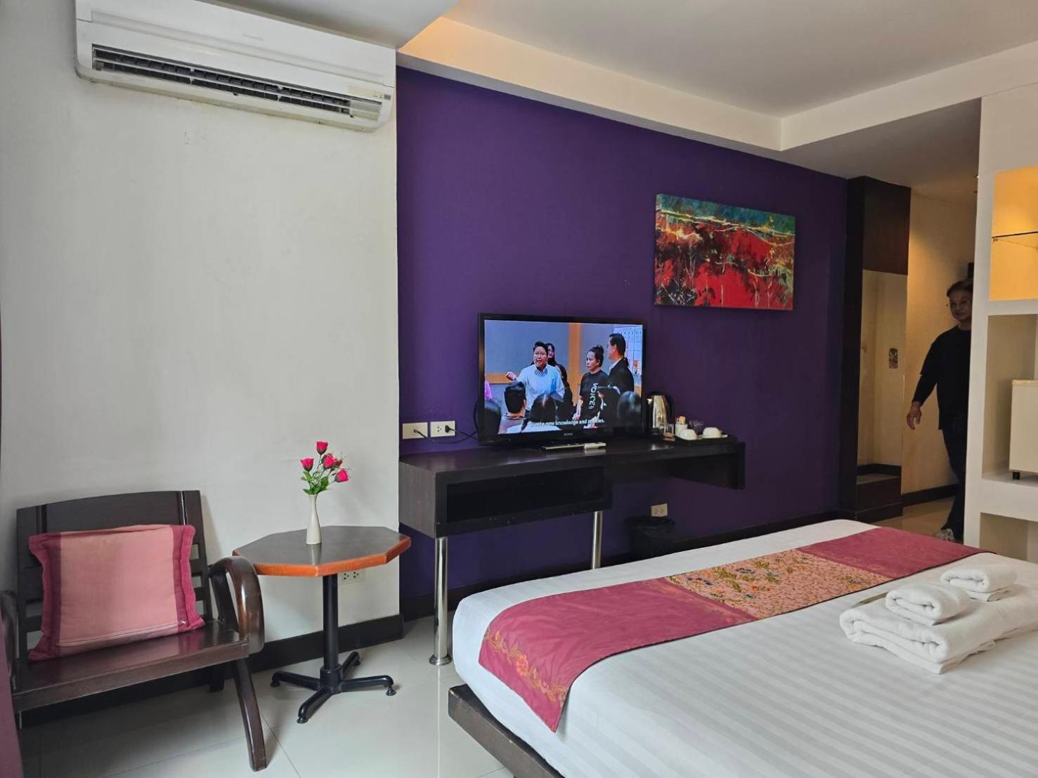Baron Beach Hotel Pattaja Kültér fotó